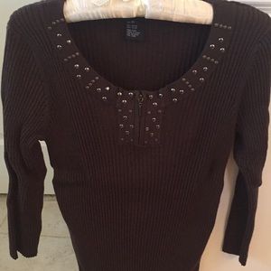 R-Q-T Brown sweater